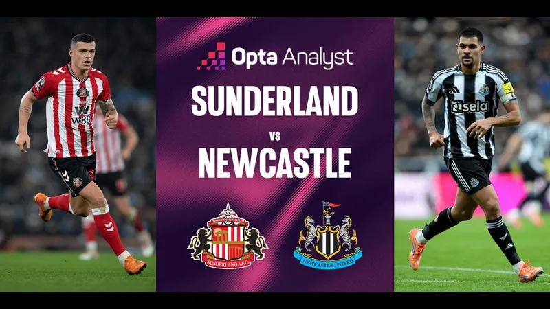 Cầu thủ Newcastle và Sunderland cạnh tranh quả đá trên sân